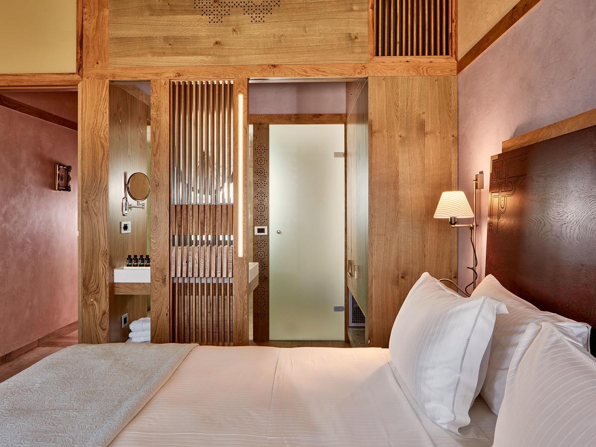 Domus Renier Boutique - Historic Worldwide
